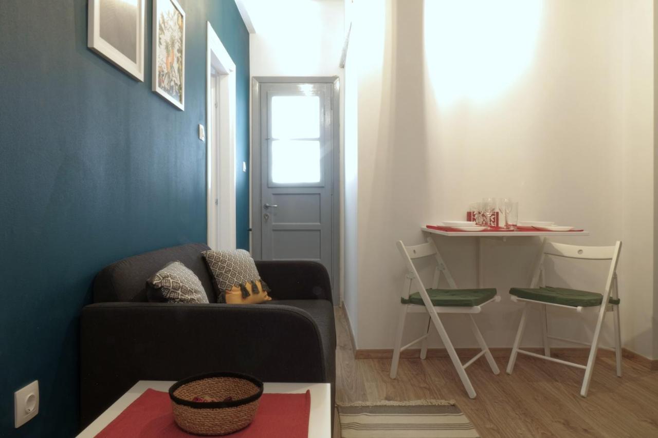 Apartment & Me Cozy By Zain Athens